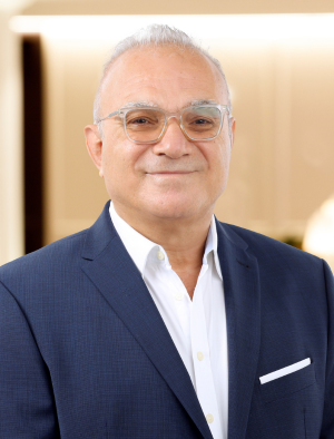 Fouad Attar, leader emblématique de l’aéronautique, devient Conseiller Principal chez AFG Aviation Ireland. Découvrez son impact global